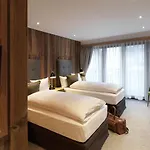 Loewen Montafon Hotel 4*