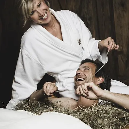 Loewen Montafon فندق 4*