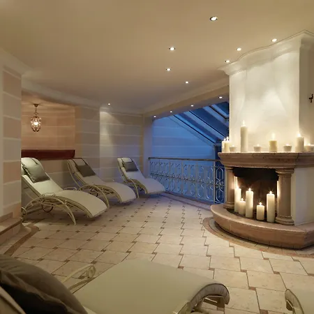 Loewen Montafon 4* Шрунс