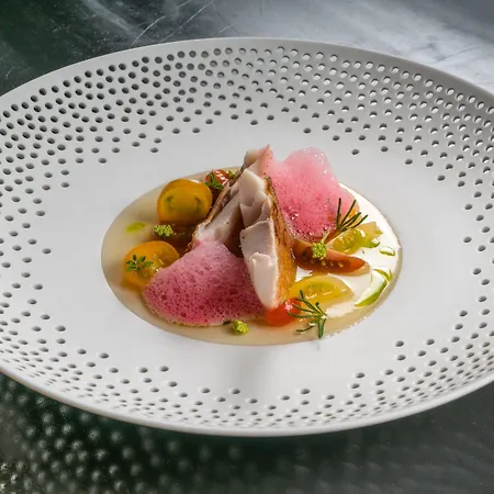 뢰벤 몬타폰 호텔 4*