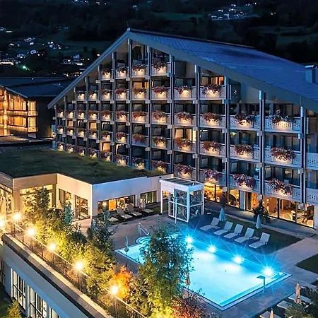 Отель Loewen Montafon 4*