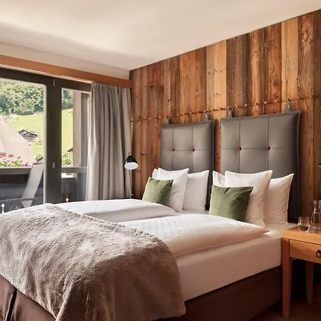Hotel Loewen Montafon 4*