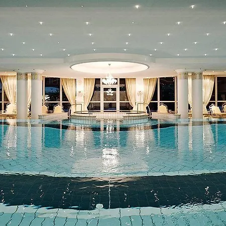 Loewen Montafon Hotel