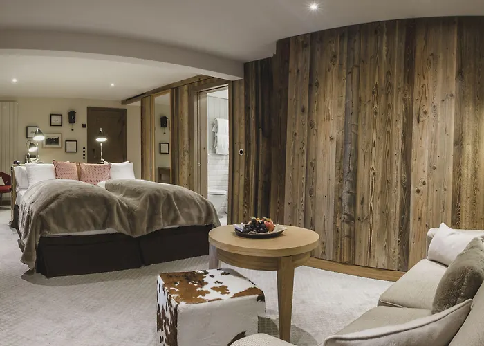 ホテル Loewen Montafon シュルンス